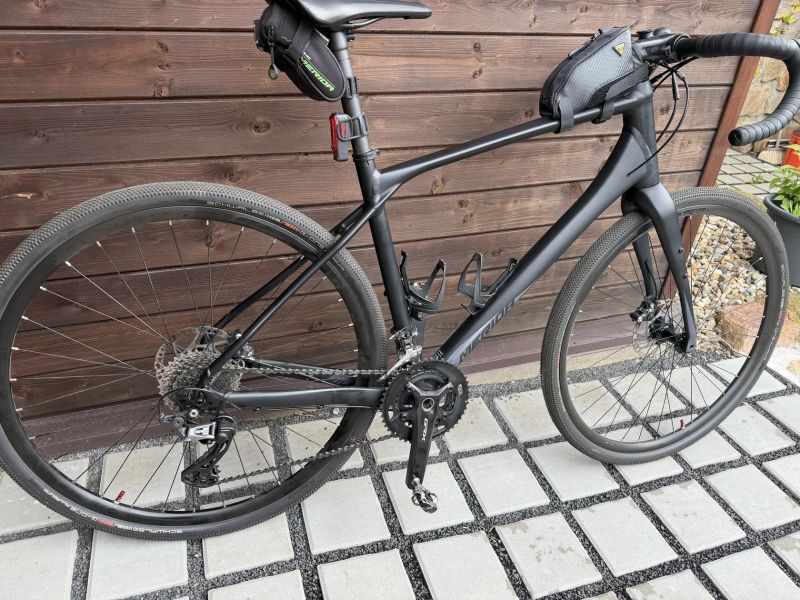 Merida Silex 700 + Mavic Aksium Elite Evo UST Disc CL 28" silniční