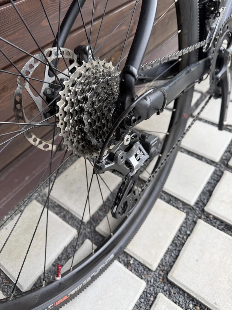 Merida Silex 700 + Mavic Aksium Elite Evo UST Disc CL 28" silniční