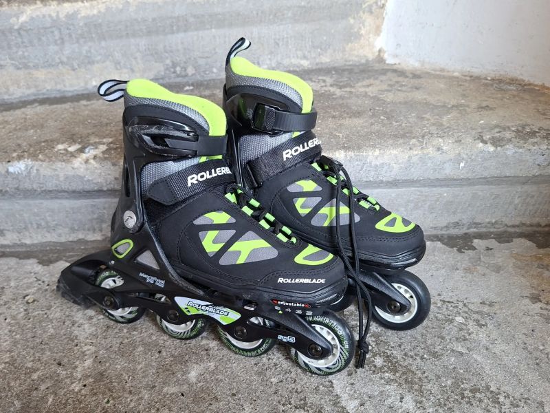  Dětské nastavitelné inline brusle - Rollerblade Spittfire TS vel. 33-36,5 (21-23 cm)