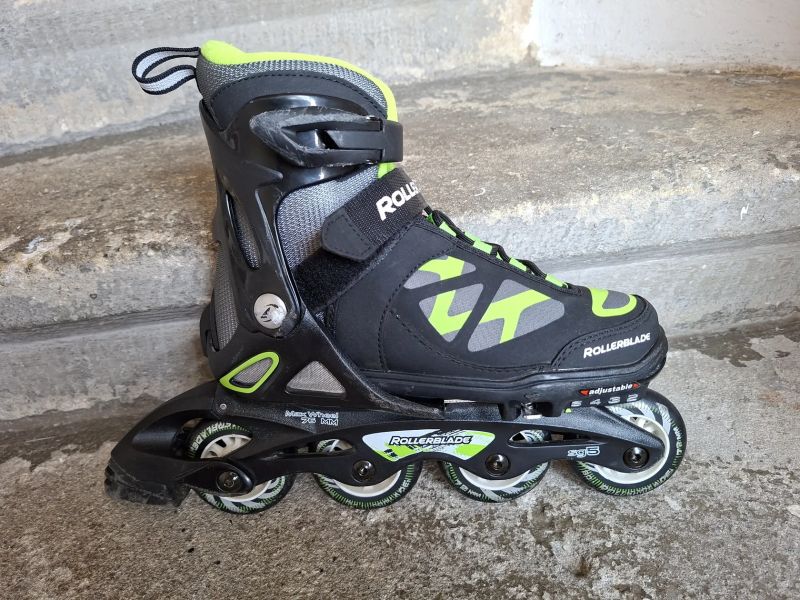  Dětské nastavitelné inline brusle - Rollerblade Spittfire TS vel. 33-36,5 (21-23 cm)