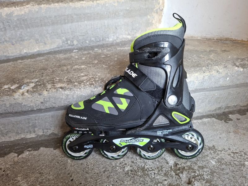  Dětské nastavitelné inline brusle - Rollerblade Spittfire TS vel. 33-36,5 (21-23 cm)