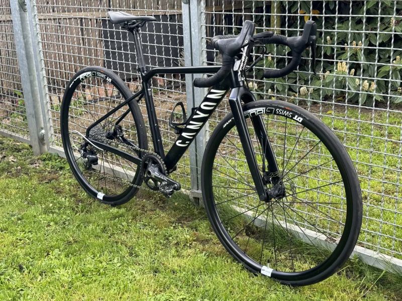 Canyon Inflite 3XS - mini cyklokroska / silnička, ideální pro děti