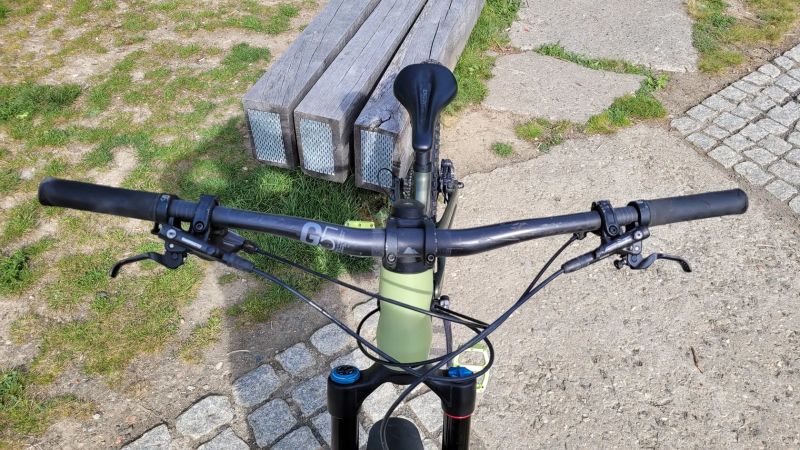 Canyon Spectral CF8 - vel. S (do 170cm)
