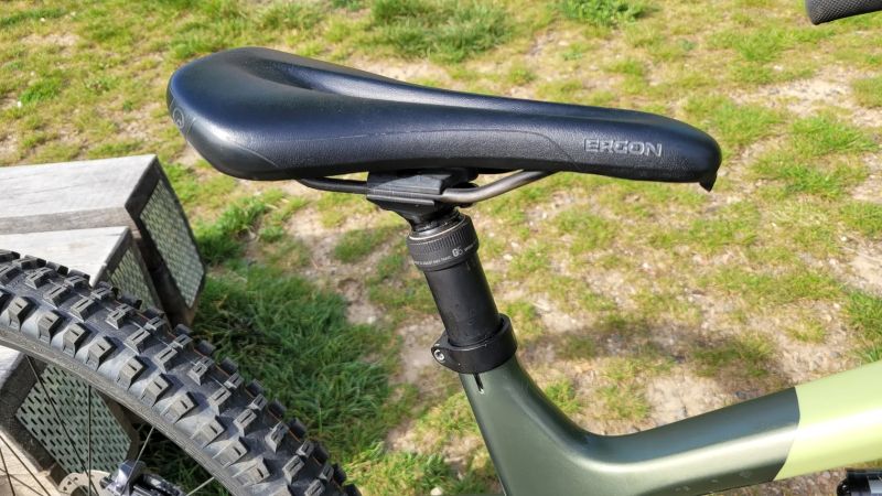 Canyon Spectral CF8 - vel. S (do 170cm)