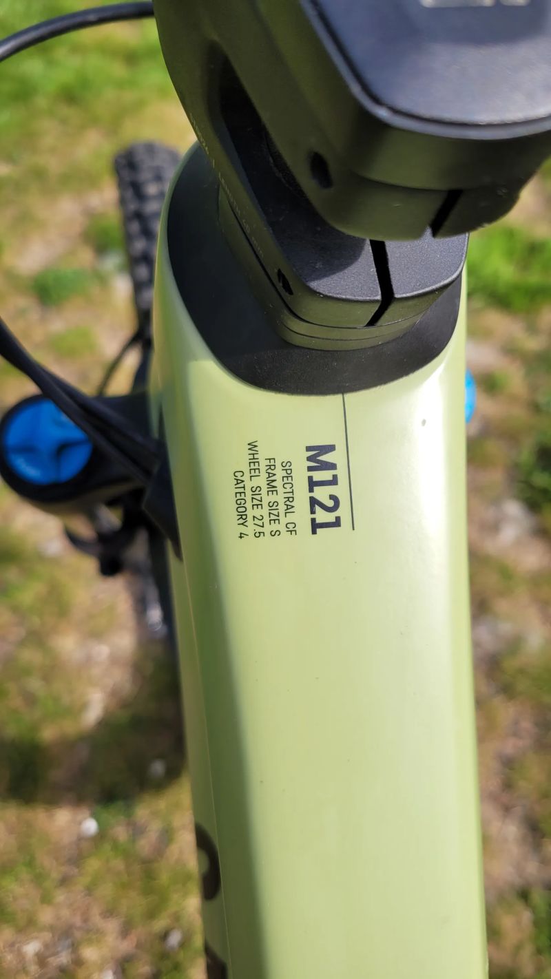 Canyon Spectral CF8 - vel. S (do 170cm)