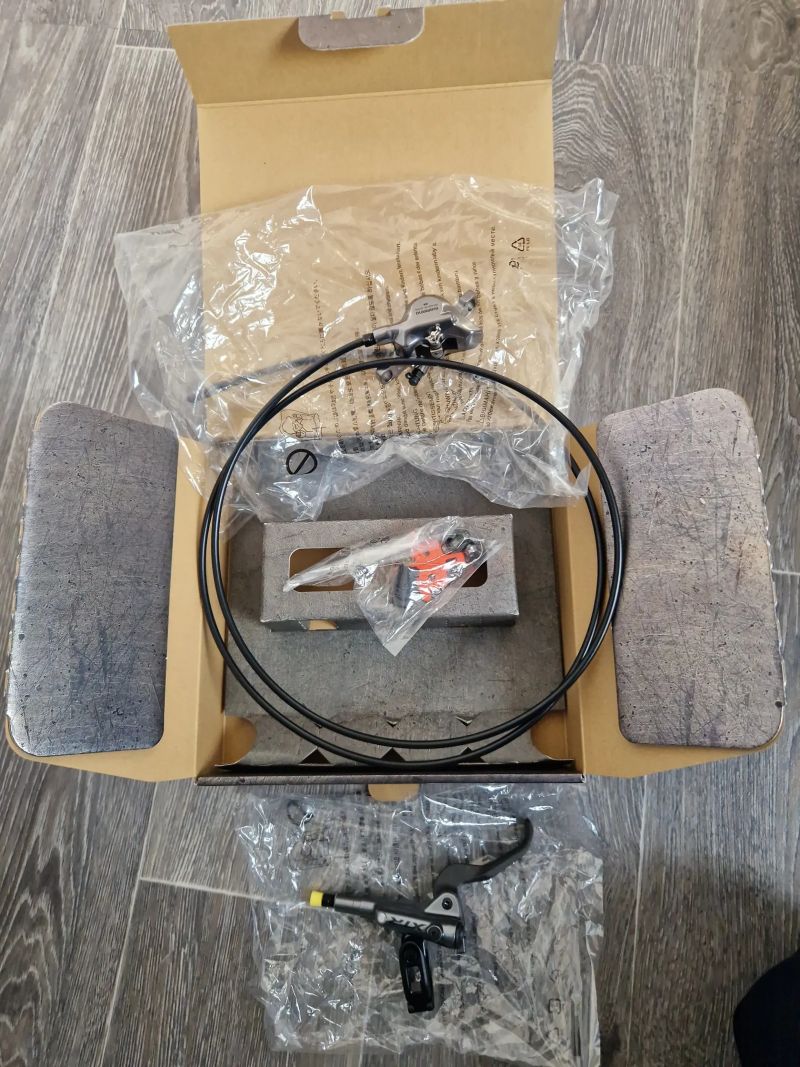 Shimano XTR BR-M9100-R zadní - komplet nová sada 