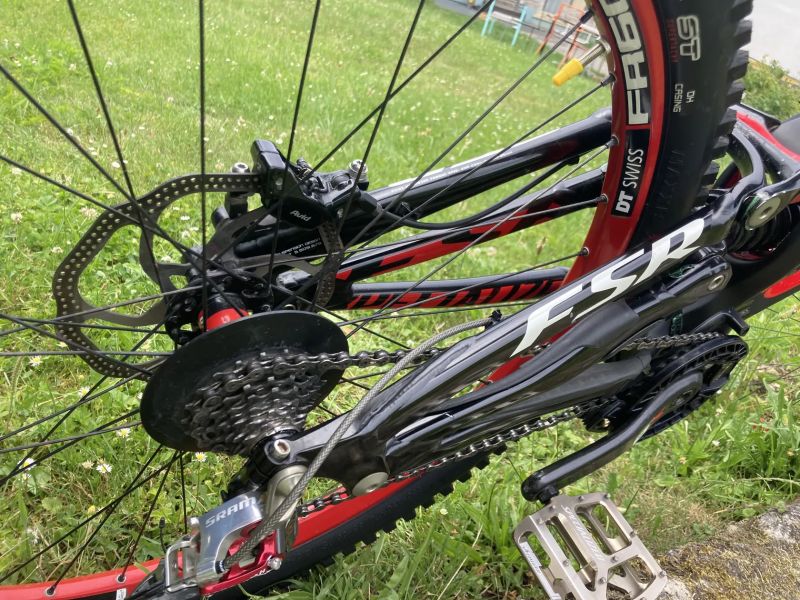 Specialized Demo 8