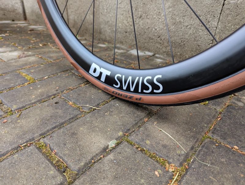 Prodám Superior X-Road Team Issue R Di2 s wattmetrem
