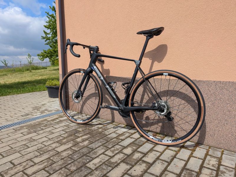 Superior X-Road Team Issue R - wattmetr, hlinikova kola DT Swiss 1800