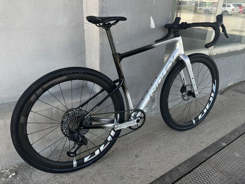 Gravel kolo Ridley Kanzo Adventure Custom Fade vel. S Sram XX1 AXS / Sram Force AXS, Zipp, Hope 