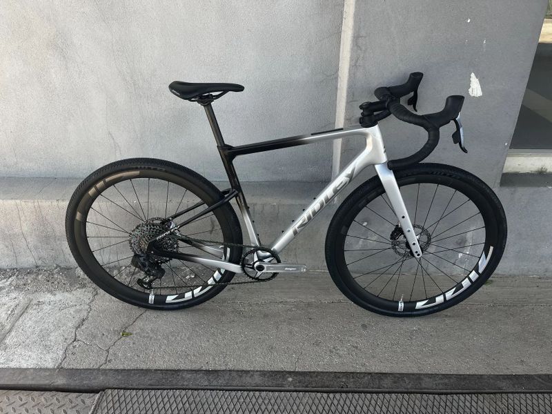 Gravel kolo Ridley Kanzo Adventure Custom Fade vel. S Sram XX1 AXS / Sram Force AXS, Zipp, Hope 
