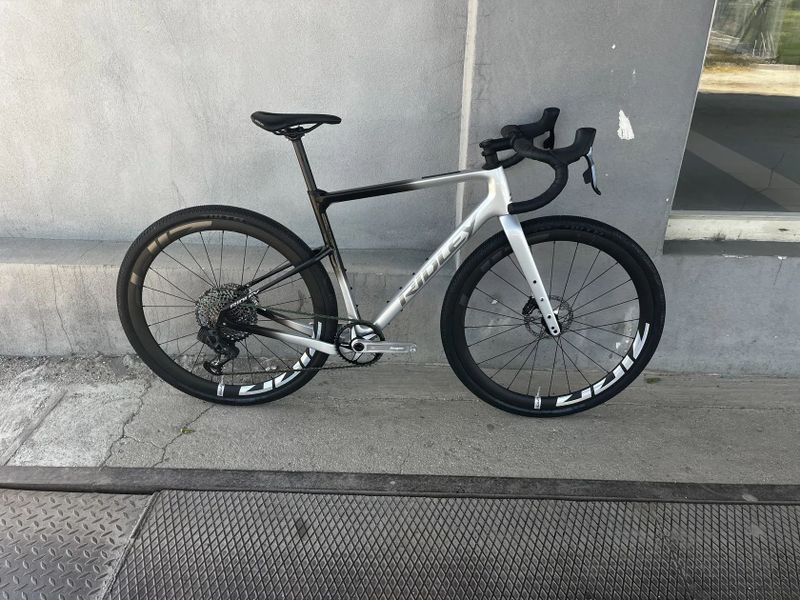 Gravel kolo Ridley Kanzo Adventure Custom Fade vel. S Sram XX1 AXS / Sram Force AXS, Zipp, Hope 