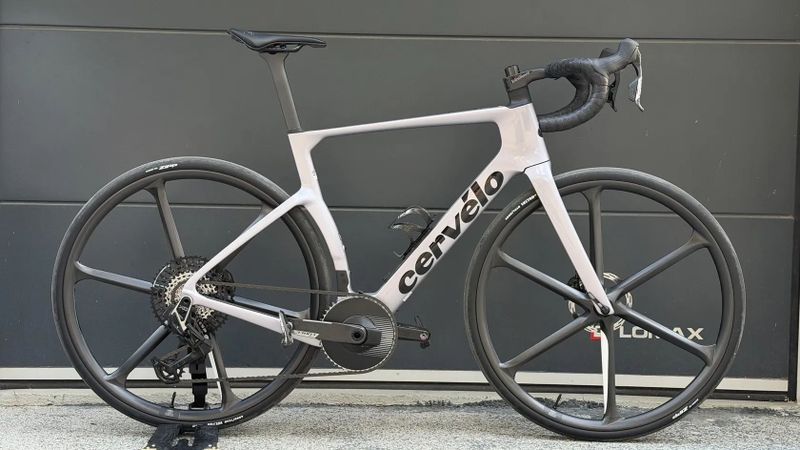 Loukoťová karbonová kola -Bike Ahead Composites BiTurbo Gravel / Cross (E-Road)