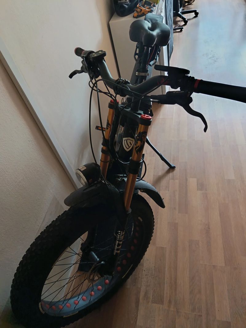 Vlastní stavba bafang 1000w (tempomat+rekuperace)