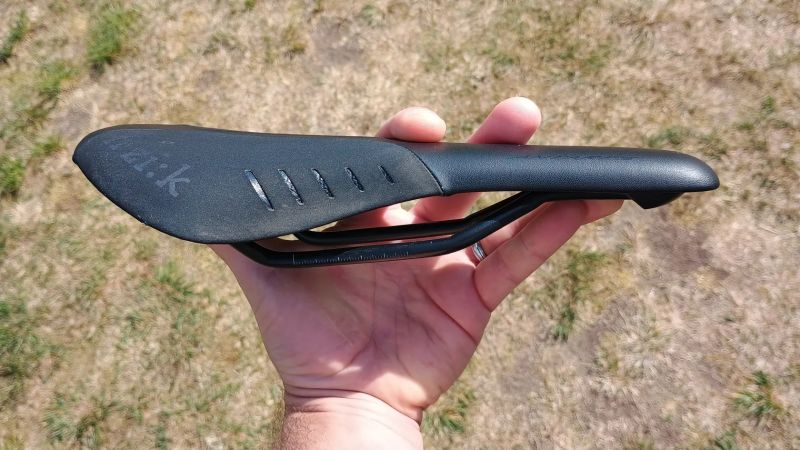 Fizik Antares R7