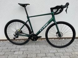 Silniční kolo Cube Attain SLX, žlutá Goblin, model 2025