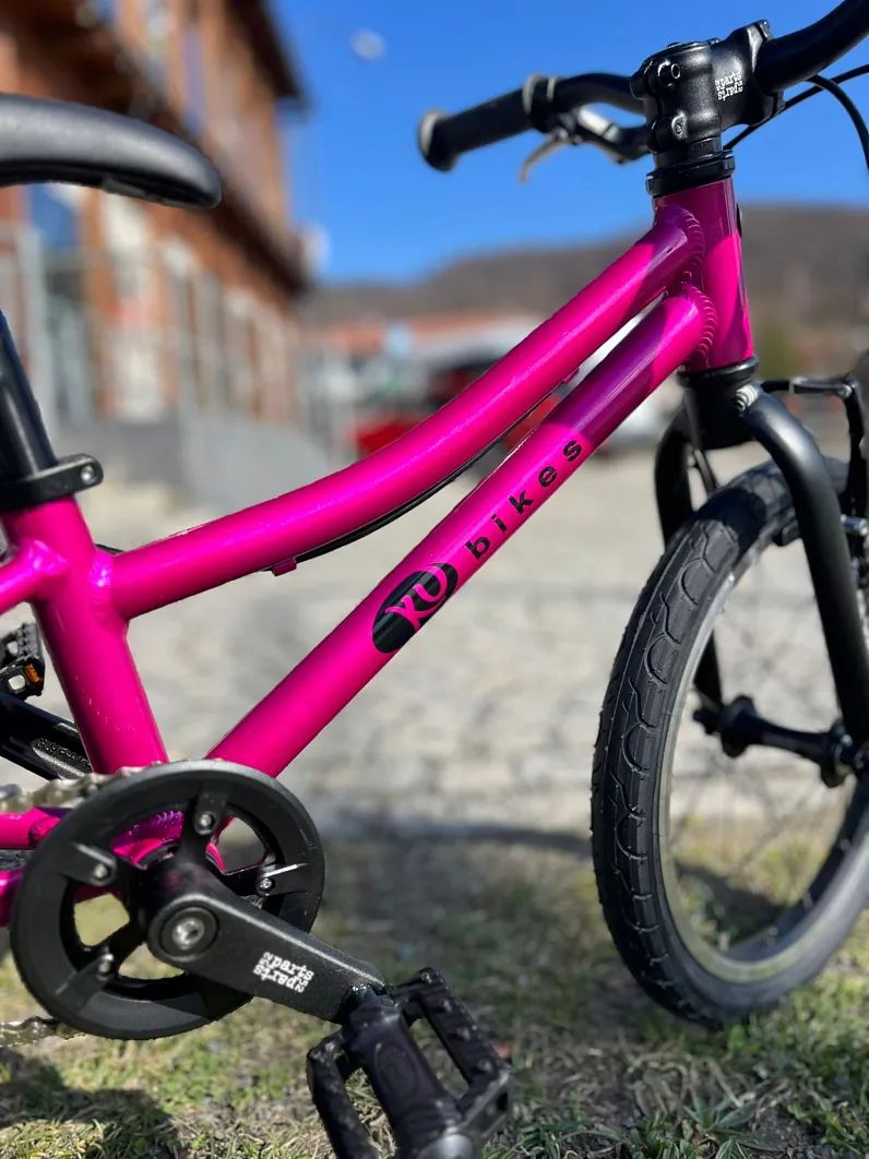 KUbikes 16S růžové - NOVÉ - od 95 cm, 5,65 kg vč. pedálů