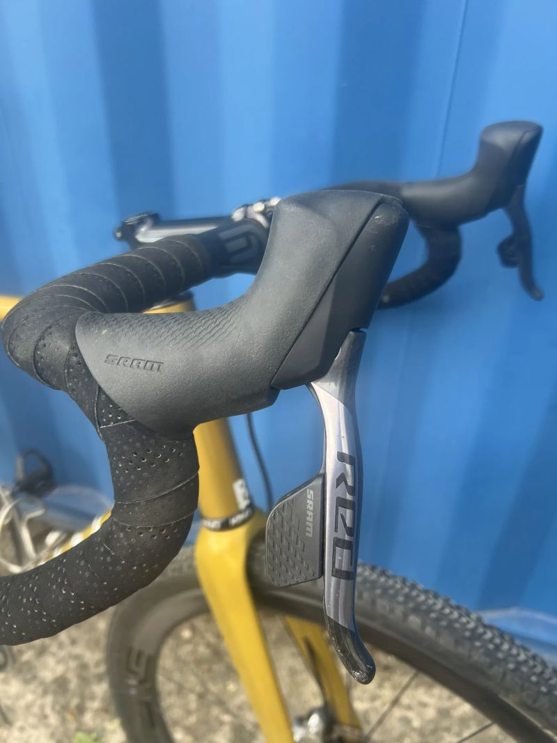 Sram RED AXS páky + třmeny 