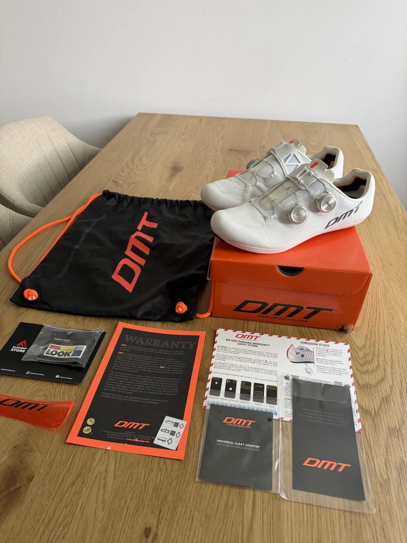 Silniční tretry DMT KR0 EVO White/Silver vel. 43,5 + ZÁRUKA