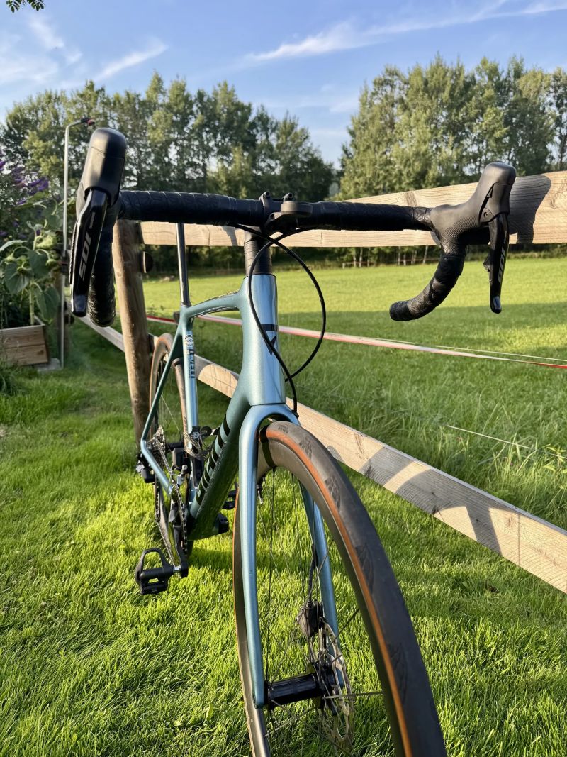Giant TCR Advanced Pro Di2 + wattmetr