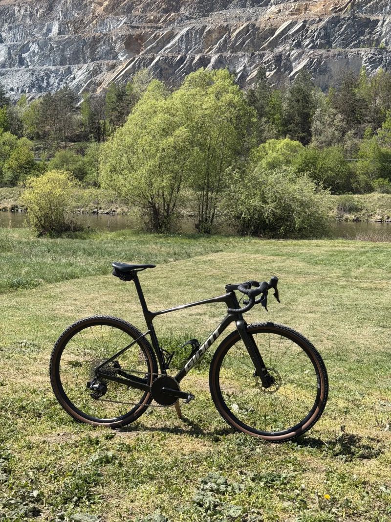 Gravel - Giant Revolt - Custom