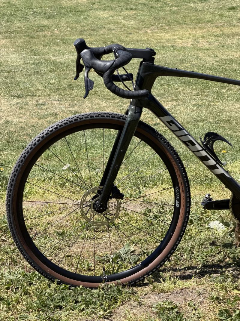 Gravel - Giant Revolt - Custom