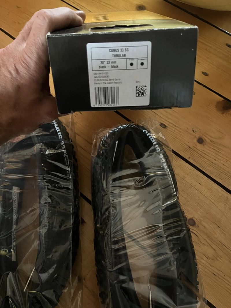Tufo Cubus Primus 33SG