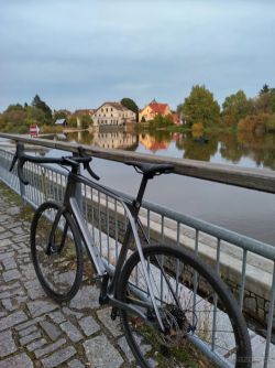 MERIDA GRAVEL KARBONOVÝ MERIDA XL JARNÍ SLEVA