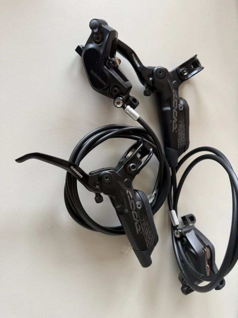 Sram Code R 4-piesty