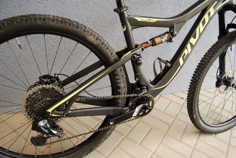 Pivot Cycles Mach 429 SL M