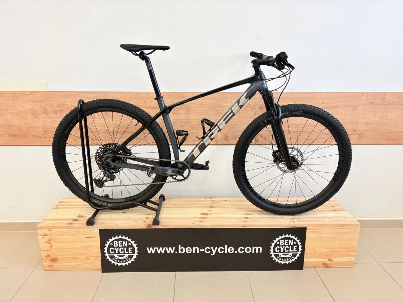 Trek Procaliber 9.7. karbonová kola Bontrager