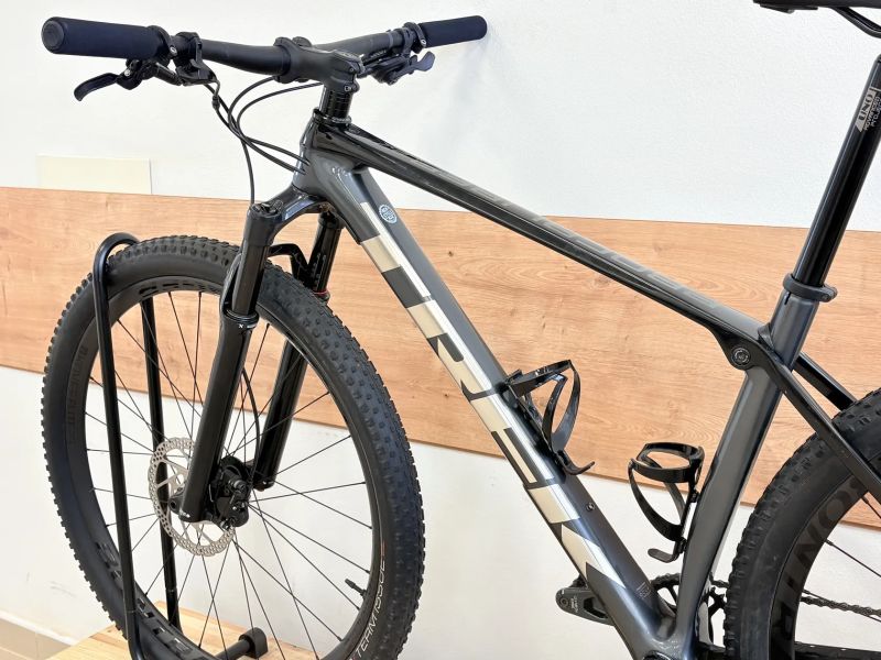 Trek Procaliber 9.7. karbonová kola Bontrager