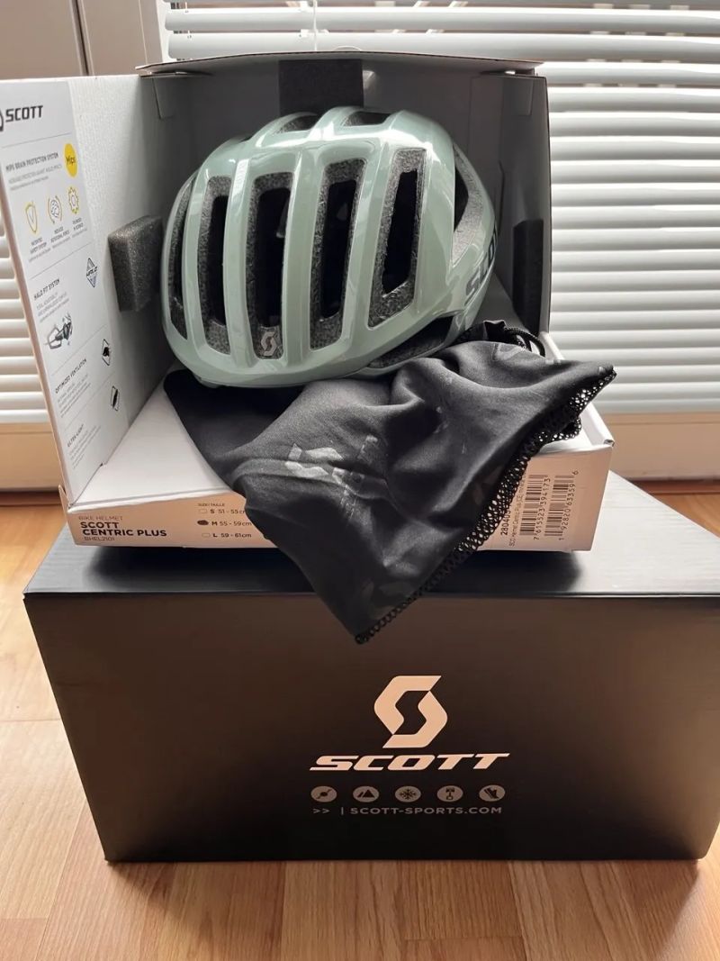 Cyklistická helma SCOTT Centric plus