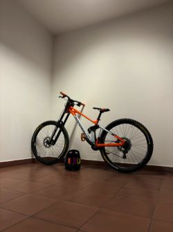 Mondraker Summum 2024 skoro nový