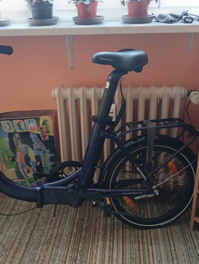 Skládací elektrokolo