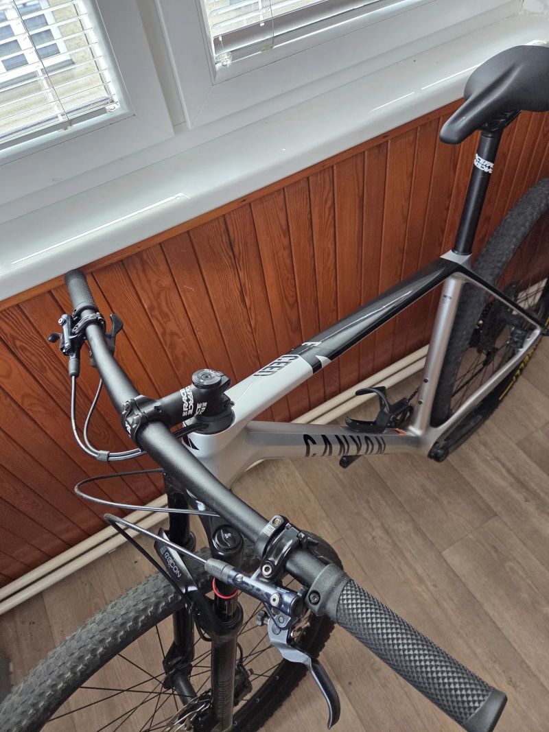 Canyon Exceed CF 5