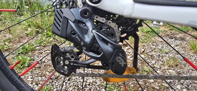 Trek Powerfly 5 - generace 4