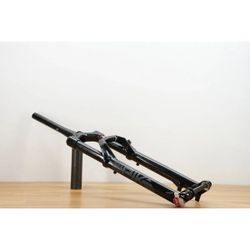 NOVÁ RockShox Pike Select RC 2026 (140mm / 29" / 44 Rake)