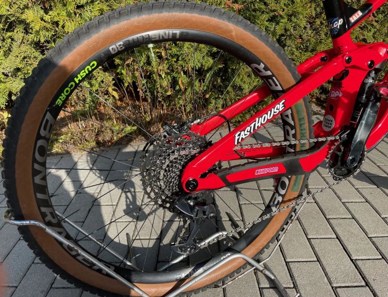 Trek Slash 7