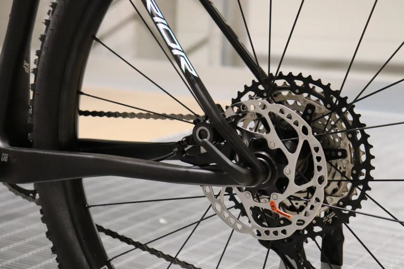 Superior XP CRB 19“ – Nové XC Carbon (10,9 kg)
