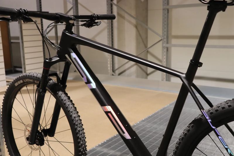Superior XP CRB 19“ – Nové XC Carbon (10,9 kg)