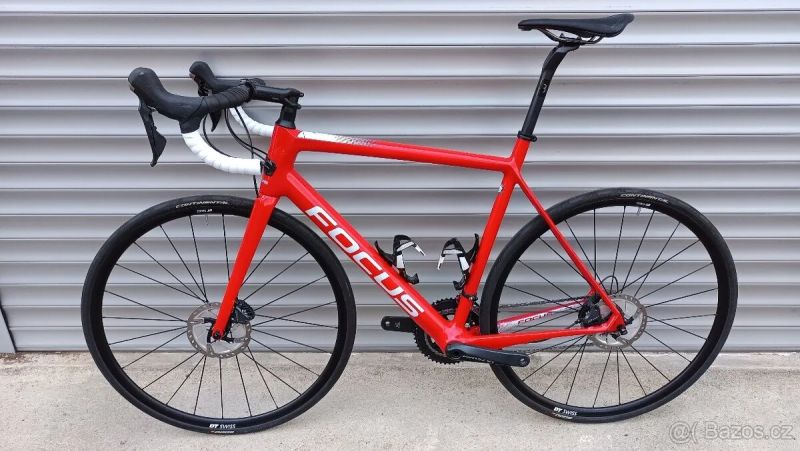 silnička Focus Izalco Race Disc 9.8, Ultegra, velikost 57