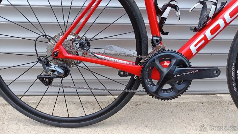 silnička Focus Izalco Race Disc 9.8, Ultegra, velikost 57