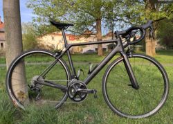 Canyon Ultimate CF SL 7 + náhradní díly