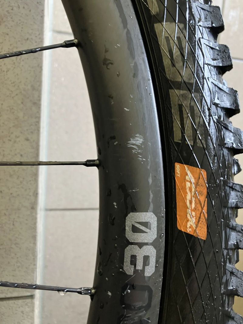 Zadní kolo karbon DT Swiss 29" boost 148x12mm