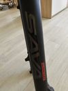 Odpružená vidlice Sava suspension 160mm, 34mm nohy, sundaná z nového E-kola