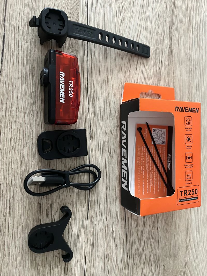 Nové zadní světlo ravemen tr 250