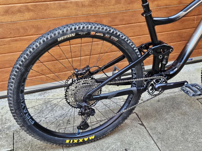 Giant Trance 29 1