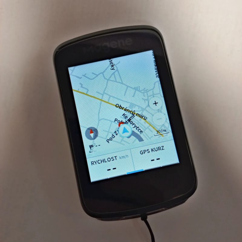 Cyklopočítač s GPS Magene C606, zánovní v záruce