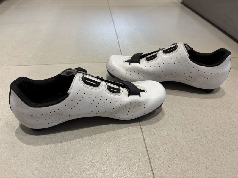 Silniční tretry Fizik Tempo Overcurve R5, BOA, vel. 43 / 277mm